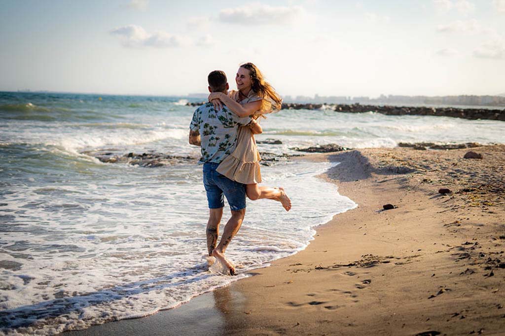 Pareja en la playa